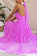 Emma – Stilvolles ärmelloses Kleid mit Neckholder für einen zeitlosen Look