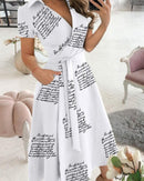 Aria - A Line Kleid mit kurzen Ärmeln und lockerer Passform
