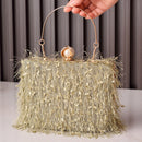 Isla – Abend-Clutch mit modischen Fransen und elegantem, strukturiertem Design