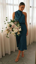 Mia - Elegantes Armelloses Kleid Mit Hohem Ausschnitt