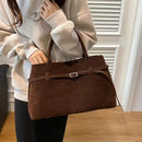 Lina – Leichte Handtasche mit Schnallendesign und großem Fassungsvermögen