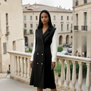 Elara - Vielseitiges Kleid Mit Modernem V Ausschnitt Und Gürtel