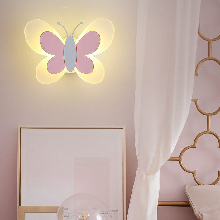 LED-Wandleuchte in Schmetterlingsform für einen zauberhaften Akzent