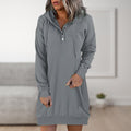 Lara - Bequemes Kapuzenkleid mit langen Ärmeln und Knöpfen