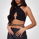 Tabea – Stylisches Top mit rundem Ring und überkreuzten Trägern