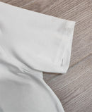 Lily – Klassisches Kurzarm Top Mit V Ausschnitt