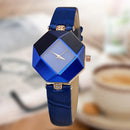 Emma – Lässige Uhr mit verstellbaren Armbändern und lebendigem Zifferblattdesign