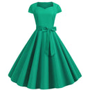 Emilia – Lässiges Kurzarmkleid mit Gürtel in der Taille und taillierter Passform