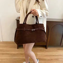 Lina – Leichte Handtasche mit Schnallendesign und großem Fassungsvermögen
