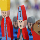 BrainMate - Schachspiel aus Holz für Kinder mit lehrreichen und interaktiven Spielfiguren