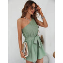 Sophie – Modischer One Shoulder Strampler mit Taillenband und minimalem Rückendetail