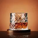 WhiskeySpin – Whiskyglas mit drehbarem Boden für einzigartiges Trinken