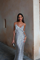 Elara – Polka Dot Kleid mit elegantem V-Ausschnitt und verstellbaren Trägern
