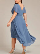 Maya – Stilvolles Midikleid Mit Kurzen Ärmeln