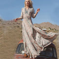 Harper – Raffiniertes Longkleid mit V-Ausschnitt und langen Ärmeln