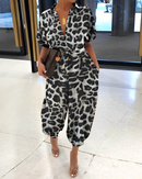Nora – Bedruckter Jumpsuit mit Knopfleiste und kurzen Ärmeln