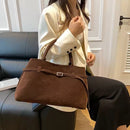 Lina – Leichte Handtasche mit Schnallendesign und großem Fassungsvermögen