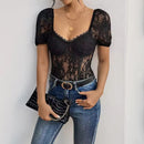 Paula – Bodysuit mit floralen Puffärmeln und quadratischem Ausschnitt