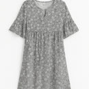 Angelika – Lässiges florales Midikleid mit V Ausschnitt und kurzen Ärmeln