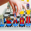 BrainMate - Schachspiel aus Holz für Kinder mit lehrreichen und interaktiven Spielfiguren