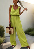 Leona – Ärmelloser Jumpsuit mit weitem Bein rückenfreier Passform und verstellbaren Trägern