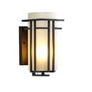 WallGlow – Außenwandleuchte mit gebogenem Arm und klassischem Rahmendesign