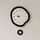 CalmTick – Moderne geräuschlose Wanduhr mit künstlerischer Form für einzigartiges Dekor