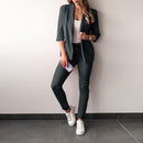 Hannah - Blazer mit Reverskragen und schmal geschnittener Hose im zweiteiligen Set