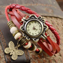 Hannah – Mehrschichtige Armbanduhr mit Schmetterlingsdesign und analogem Zifferblatt