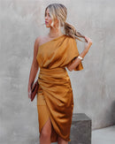 Lisa – Modisches Eine Schulter Plisseekleid mit hohem Schlitz