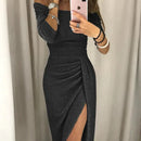 Romy – Schulterfrei Plisseekleid mit langen Ärmeln und seitlichem Schlitz