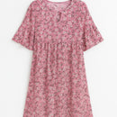 Angelika – Lässiges florales Midikleid mit V Ausschnitt und kurzen Ärmeln