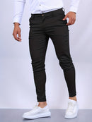 Noah – Slim-Fit Chinohose für Herren mit zeitlosem Straight-Leg-Design und klarem Look