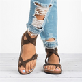 Amira – Gekreuzten Riemen Sandalen mit verstellbarer Schnalle und offener Spitze