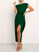 Lisbeth - Elegantes Wickelkleid mit Rundhalsausschnitt Taillengürtel und Seitenschlitz