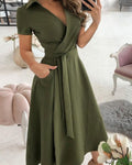 Aria - A Line Kleid mit kurzen Ärmeln und lockerer Passform
