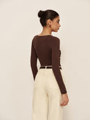 Laura – Stylisches Langarm Top mit tiefem V Ausschnitt