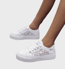 Beatrix - Stylische niedrig geschnittene Schnürsneakers mit seitlichen Details und sicherer Passform