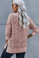 Kaia – Klassisches Rundhalsshirt mit Leopardenmuster
