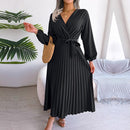 Nina - V Ausschnitt Plisseekleid mit langen Ärmeln und Gürtel