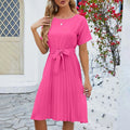 Anita - Lässiges knielanges Kleid mit Gürtel und kurzen Ärmeln