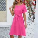 Anita - Lässiges knielanges Kleid mit Gürtel und kurzen Ärmeln