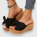 Zella - Leichte modische Sandalen mit Schleifenmuster und dicker Sohle