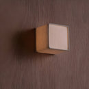 WabiGlow – Schlanke Wandleuchte mit minimalistischem Glanz und ruhigem Design