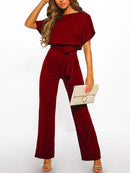 Zareen – Lässiger langer Jumpsuit mit Rüschengürtel kurzen Ärmeln und geradem Bein