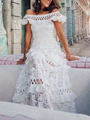 Serena – Elegantes schulterfreies Kleid mit Spitzendetails und Stufenrüschen für besondere Anlässe