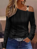 Lina – Lässiges Off-Shoulder-Top mit Schnallenriemen-Detail