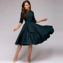 Alina – Stilvolles Langarmkleid mit Rundhalsausschnitt und Gürtel