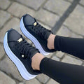 Sybil - Bequeme Sneakers mit rutschfester dicker Sohle und Streifen