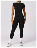 Nova – Figurbetontes Kurzarm-Top-Set mit High-Rise-Leggings